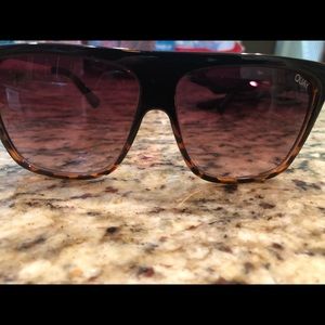 QUAY DESI  OTL II sunglasses